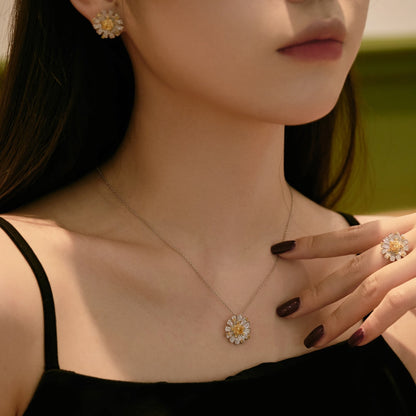 [Elitejewels]Exquisite Daisy Necklace