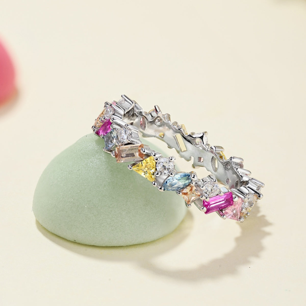 [Elitejewels]Dazzling Polychromatic Multi cut Daily Ring