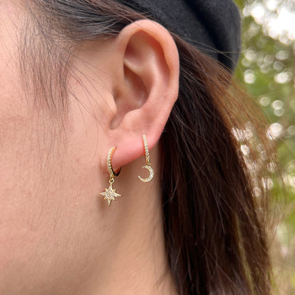 [Elitejewels]Star and Moon Asymmetric Earrings