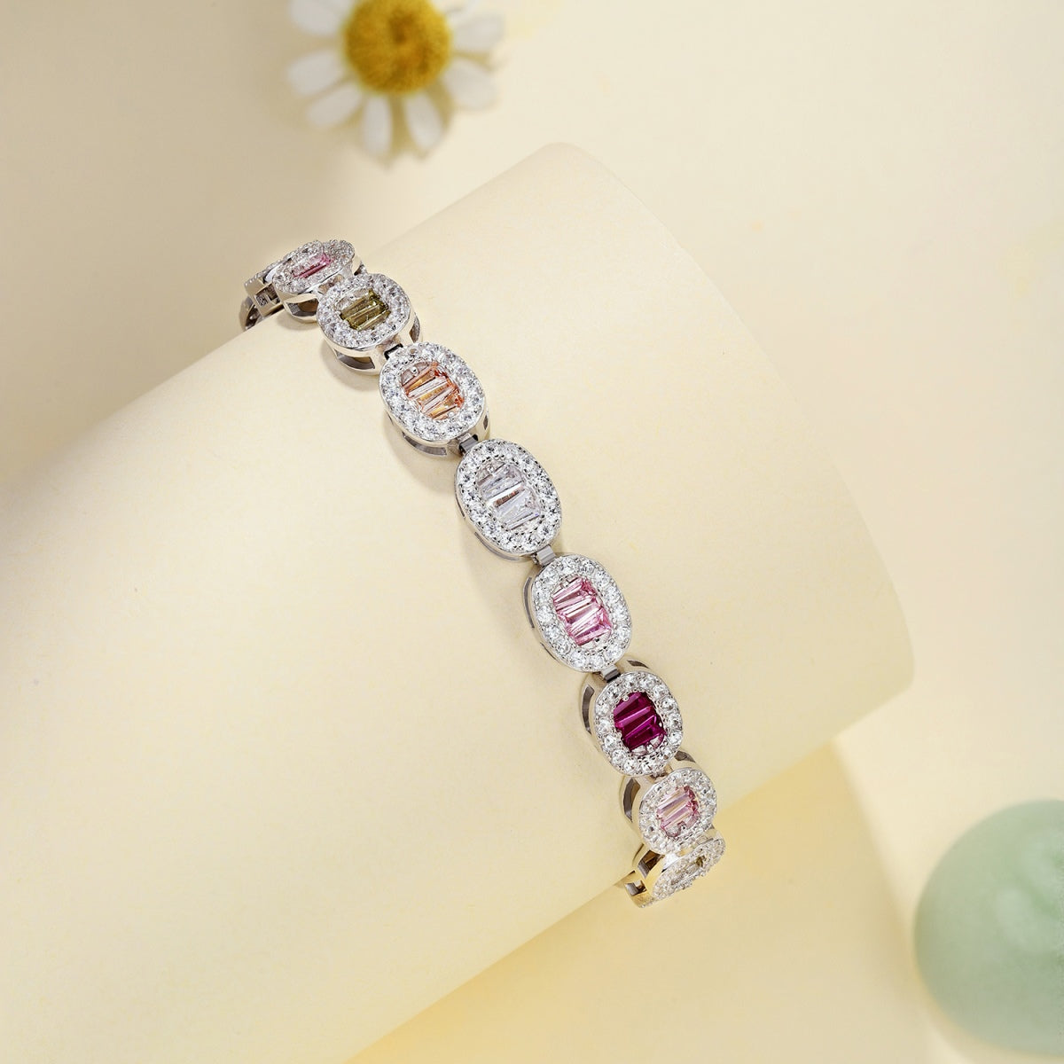 [Elitejewels]Exquisite Ornate Emerald Cut Daily Bracelet