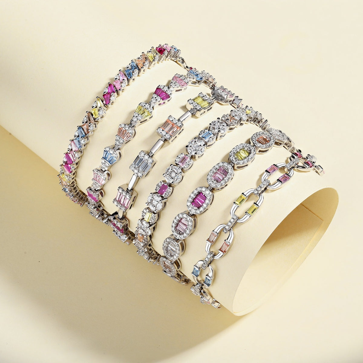 [Elitejewels]Dazzling Radiant Multi Cut Daily Bracelet