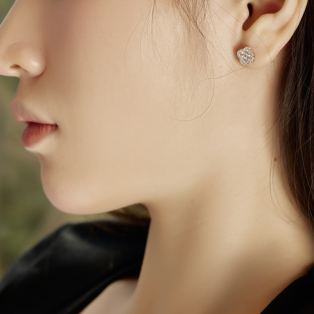 [Elitejewels]Four-Leaf Clover Flower Shaped Earrings