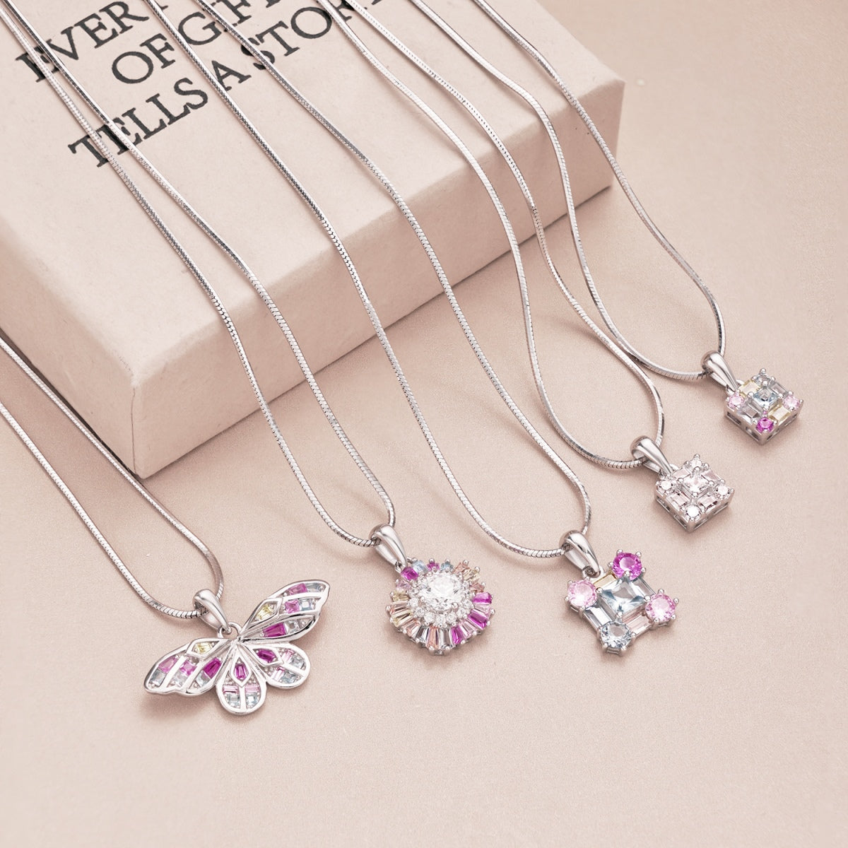 [Elitejewels]Gorgeous Multi Colorful Necklace