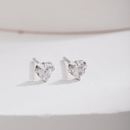 [Elitejewels]Sparkling Heart Shaped Simple Earrings