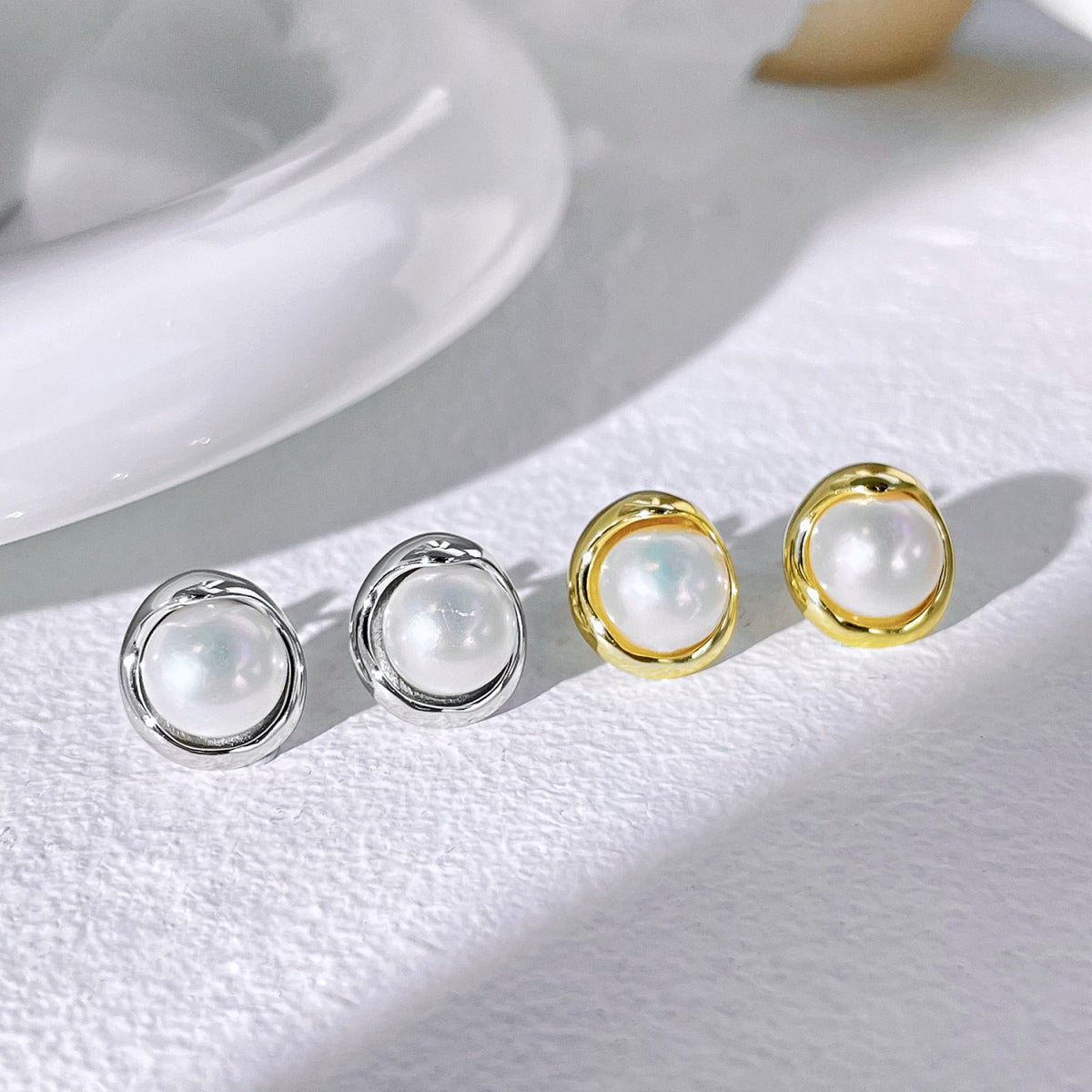 [Elitejewels]Dainty Bread Pearl Earrings