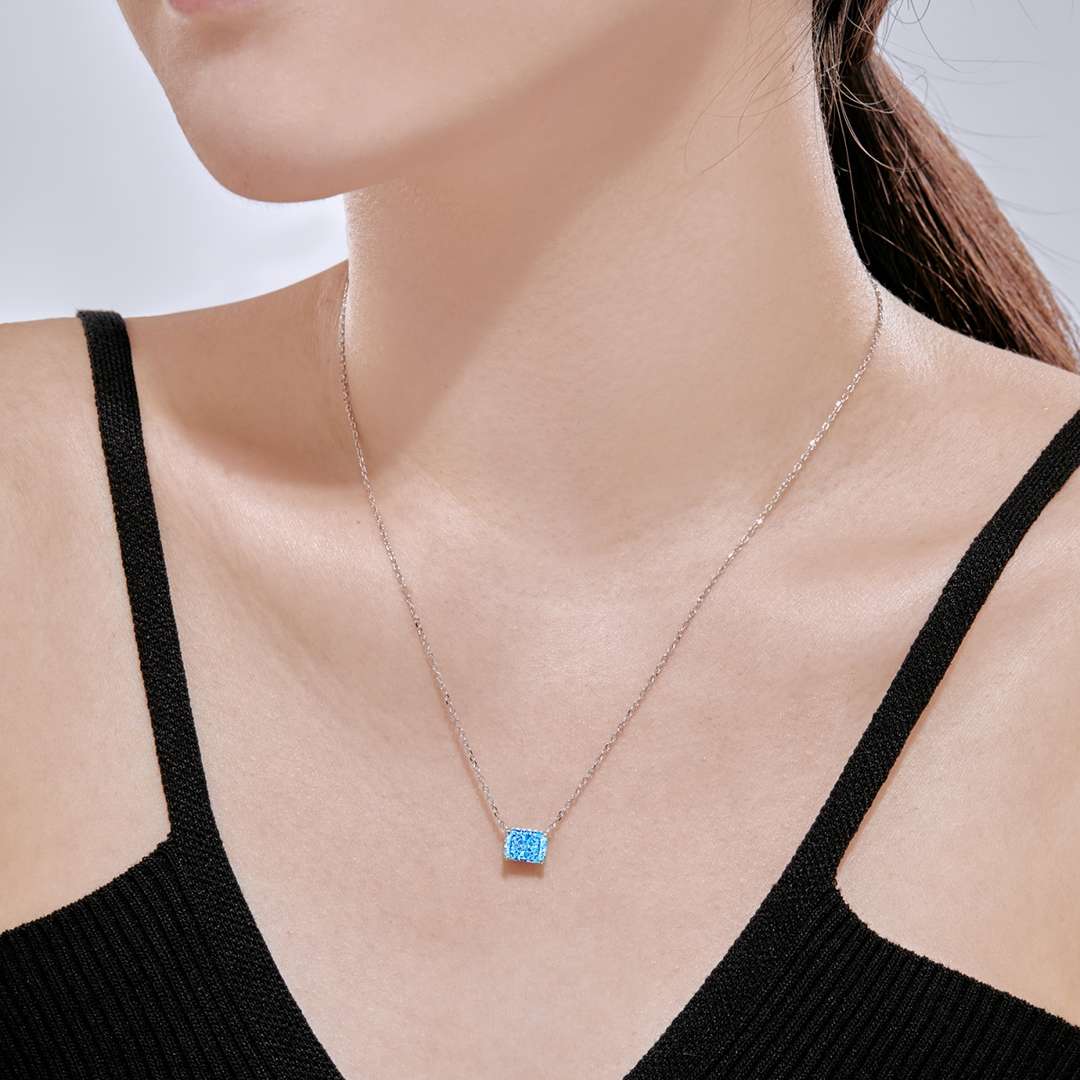 [Elitejewels]Luxurious Square Shape Colorful Necalack