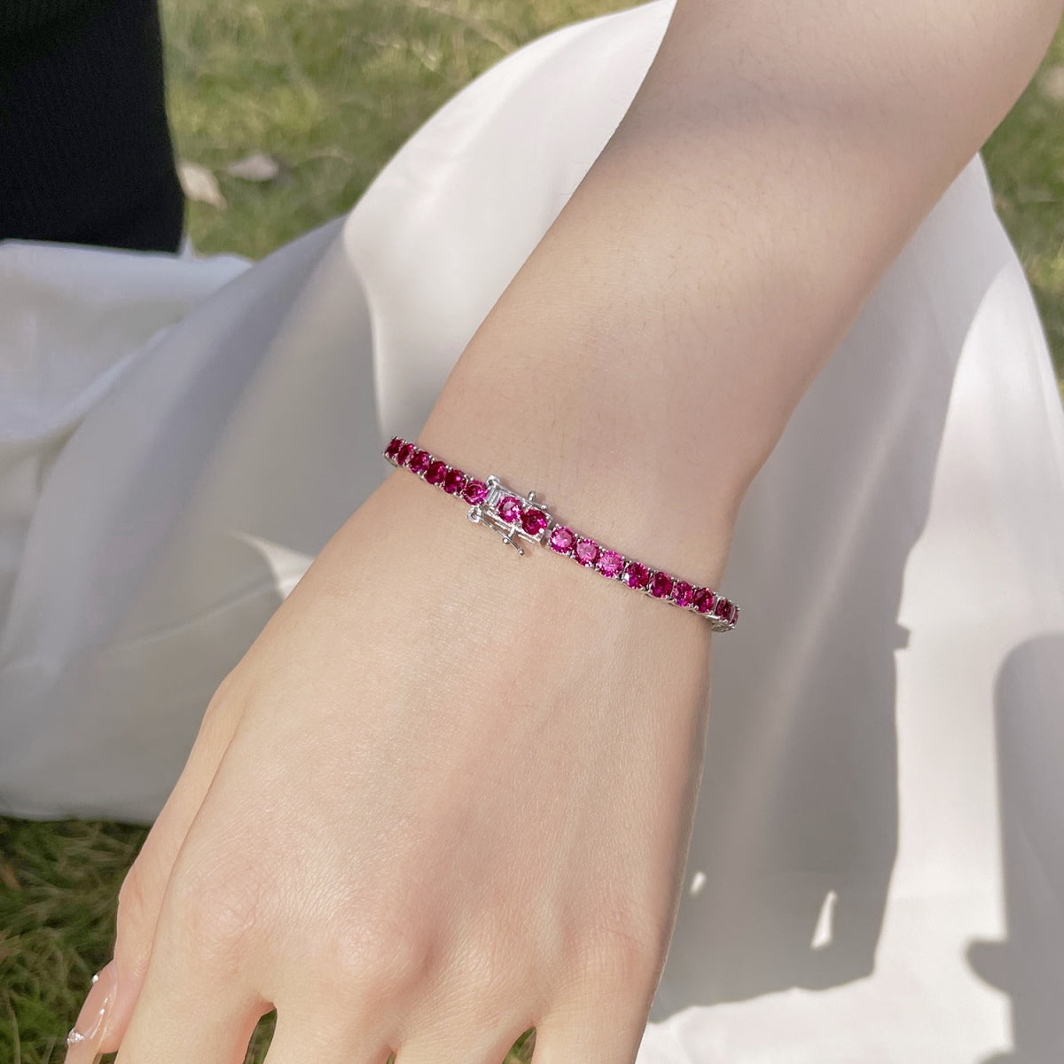 [Elitejewels]Radiant Colorful Round Cut Party Bracelet