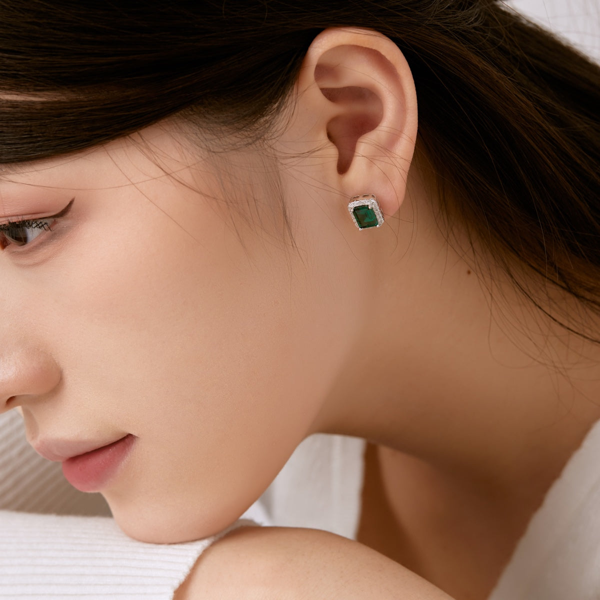 [Elitejewels]Luxurious Dainty Emerald Cut Banquet Earrings