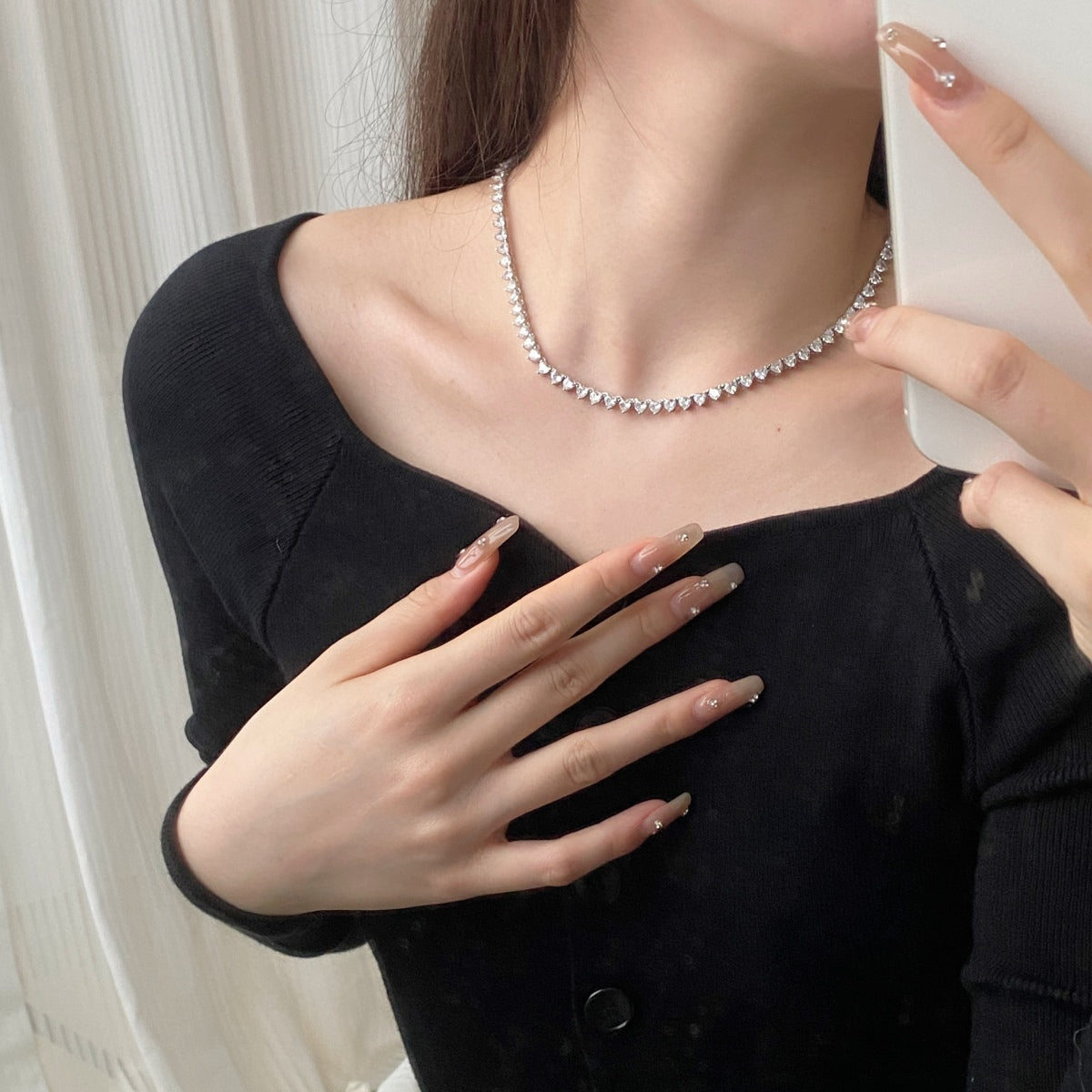 [Elitejewels]装飾ハートカットテニスネックレス