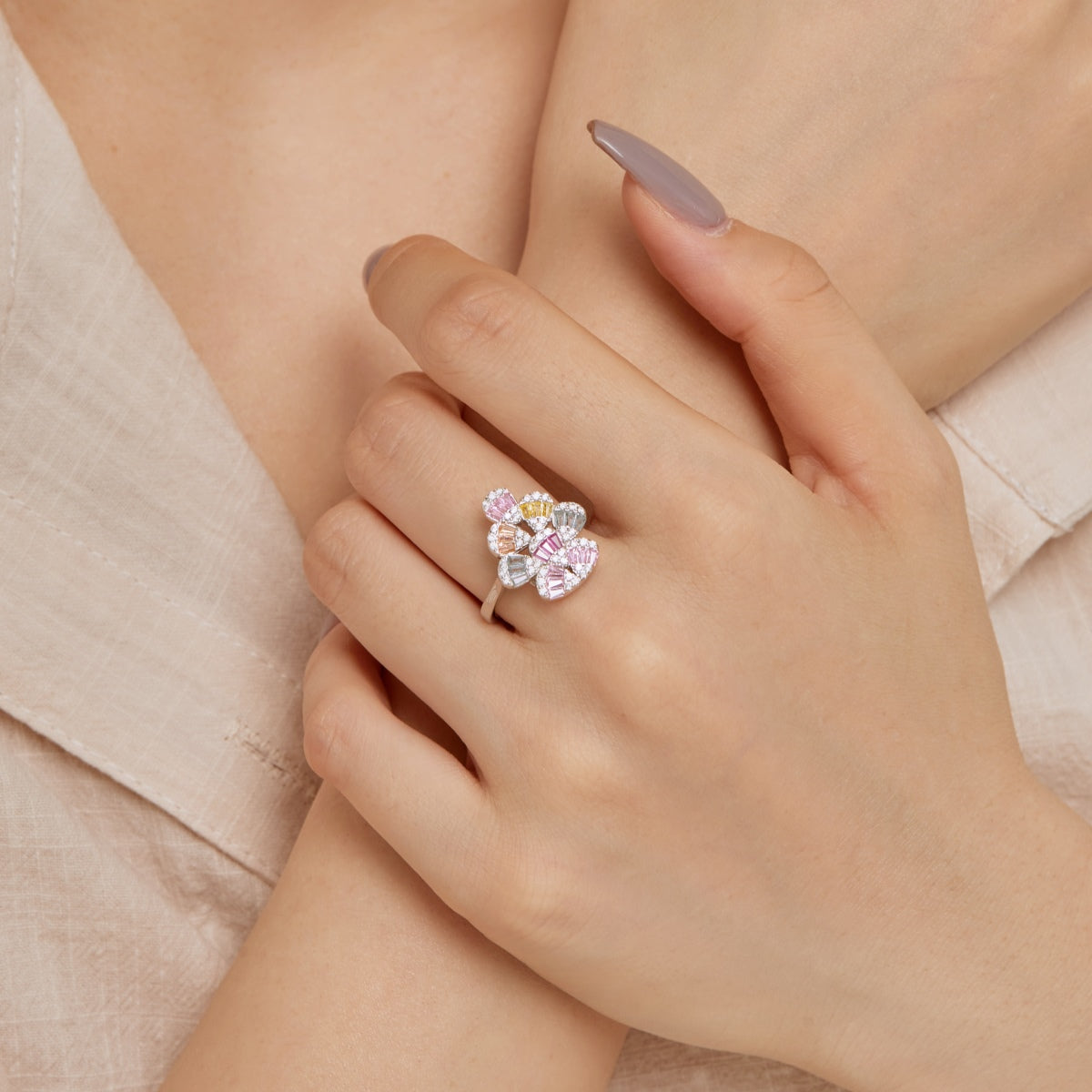 [Elitejewels]Sparkling Colorful Water Drop Shape Daily Ring