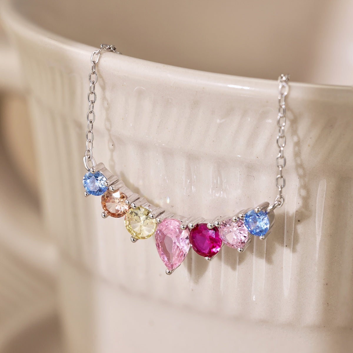 [Elitejewels]Dainty Colorful Heart Necklace