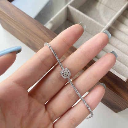 [Elitejewels]豪華で輝くスクエアシェイプのバンケットブレスレット