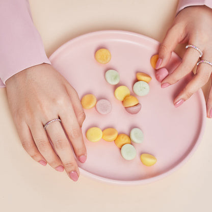 [Elitejewels]Radiant Sparkling Round Cut Daily Ring