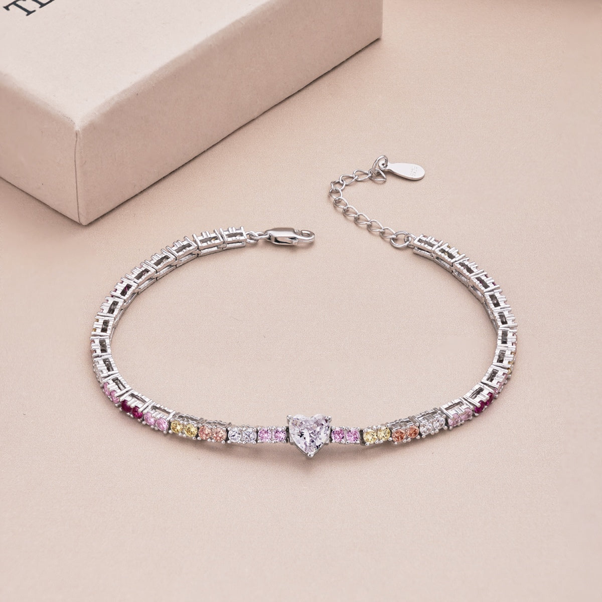 [Elitejewels]Delicate Romantic Heart Shape Lover Bracelet