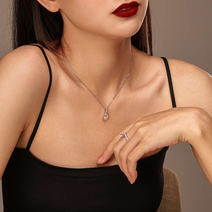 [Elitejewels]Delicate Water Drop Shape Fashion Necklace