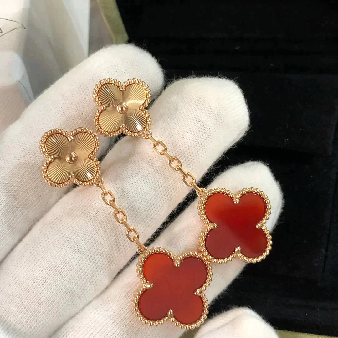 [Elitejewels]CLOVER 2 MOTIF  LASER CARNELIAN EARRINGS