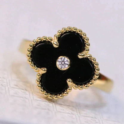 [Elitejewels]CLOVER ONYX RING GOLD DIAMOND