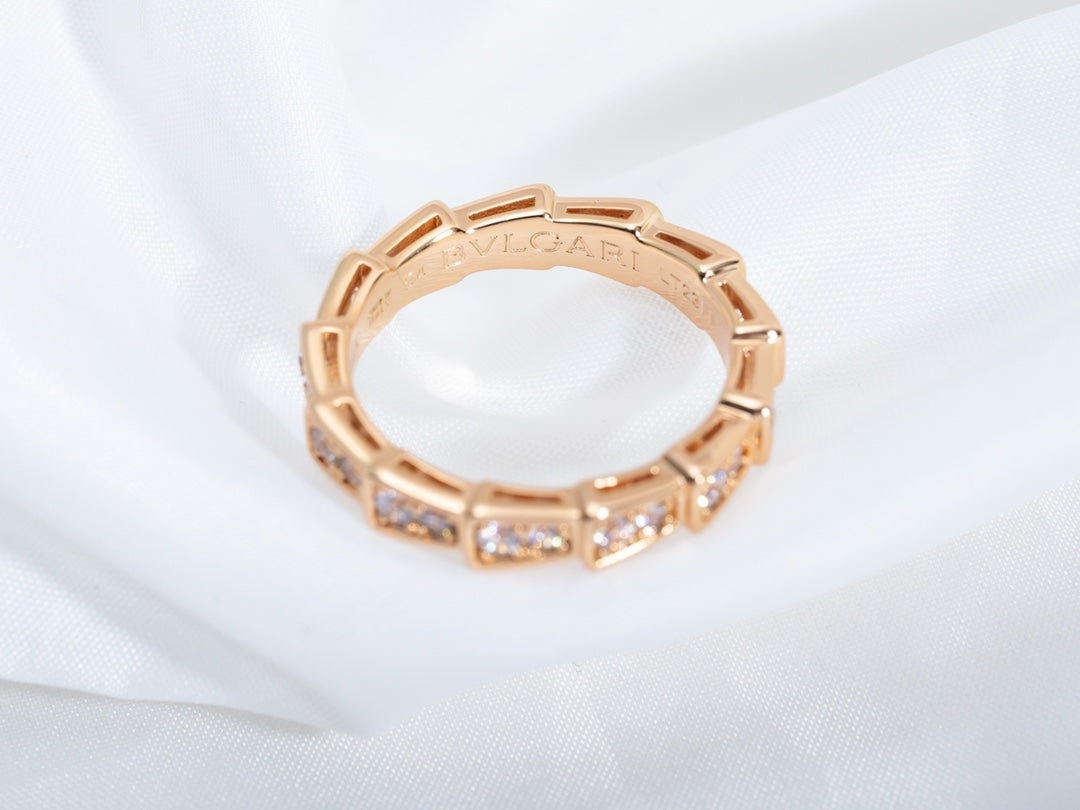 [Elitejewels]SERPENTI RING PINK GOLD DIAMOND PAVED 3MM