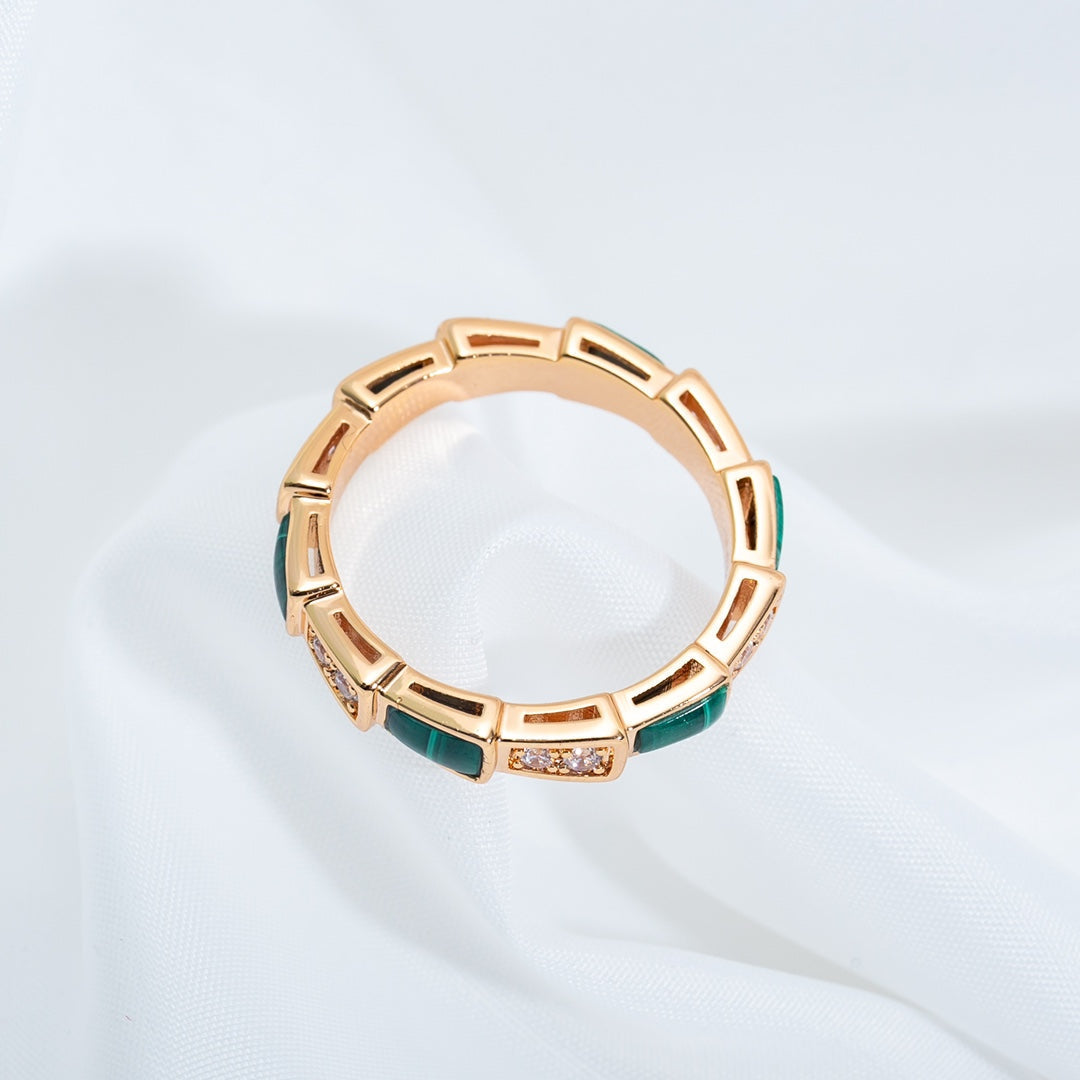 [Elitejewels]SERPENTI RING PINK GOLD MALACHITE DIAMOND 3MM