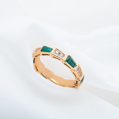 [Elitejewels]SERPENTI RING PINK GOLD MALACHITE DIAMOND 3MM