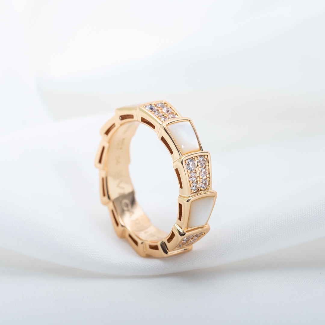 [Elitejewels]SERPENTI RING ROTGOLD MIT DIAMANTEN 4MM