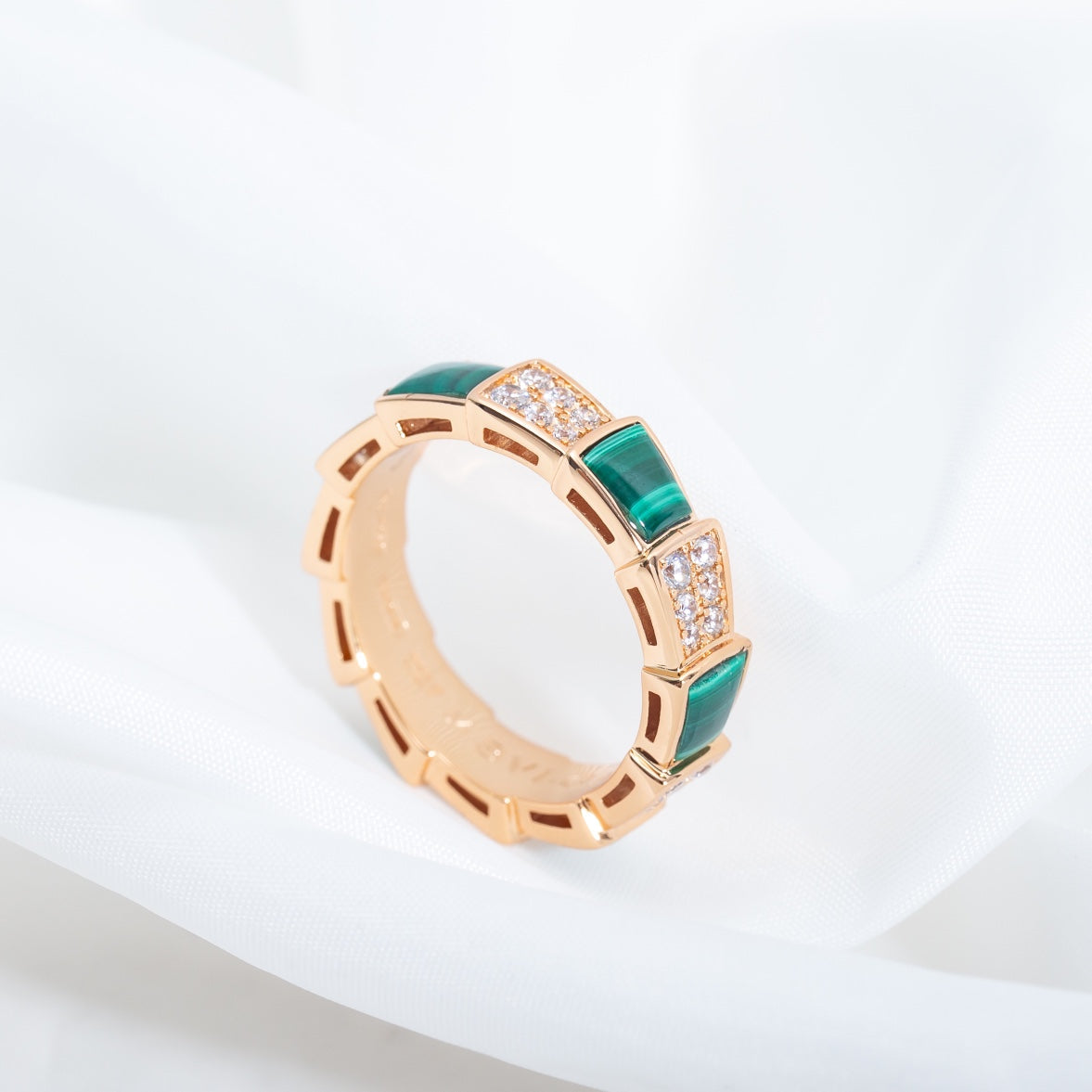 [Elitejewels]SERPENTI リング ピンクゴールド マラカイト ダイヤモンド パヴェ 4MM