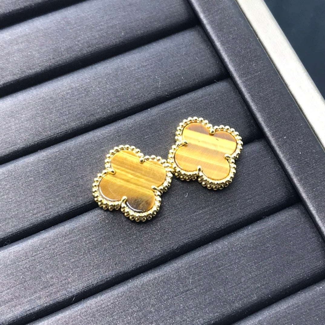 [Elitejewels]CLOVER MEDIUM 1 MOTIFS TIGER EYE EARRINGS