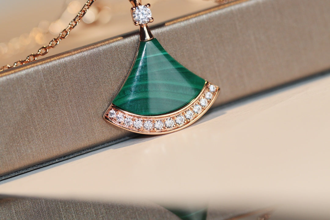 [Elitejewels]DREAM NECKLACE MALACHITE DIAMOND