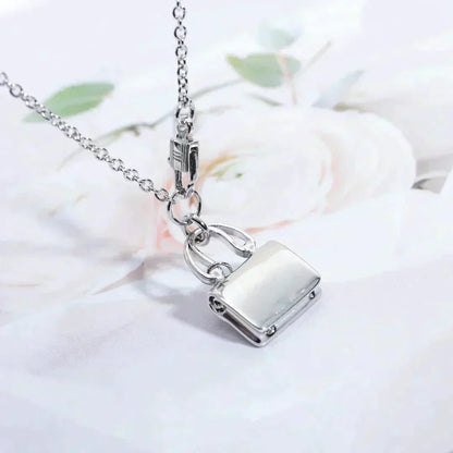 [Elitejewels]AMULETTE PEDANT SILVER NECKLACE