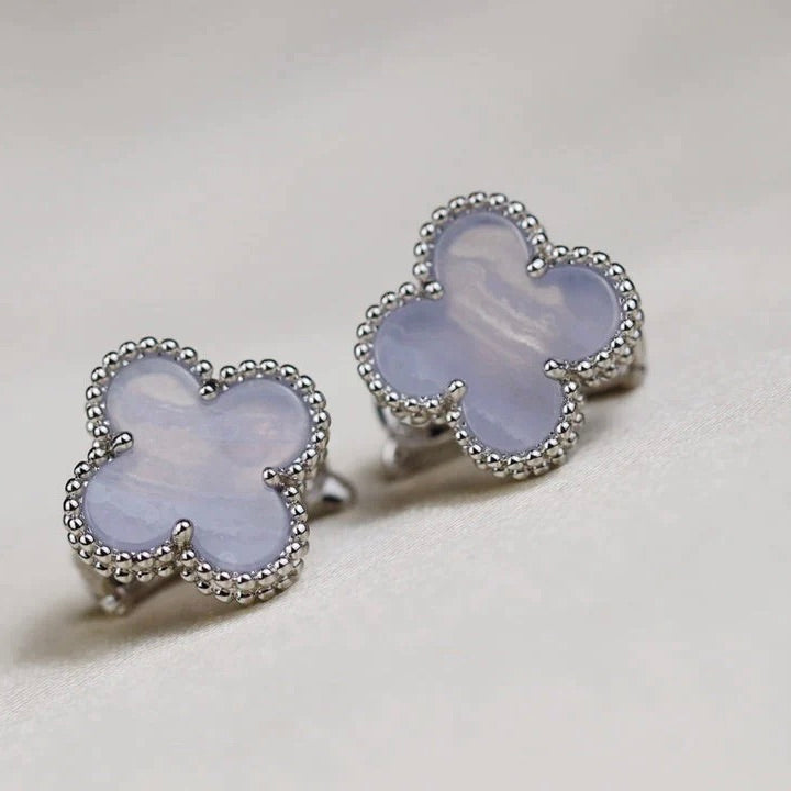 [Elitejewels]CLOVER MEDIUM 1 MOTIFS  WHITE MOP EARRINGS SILVER