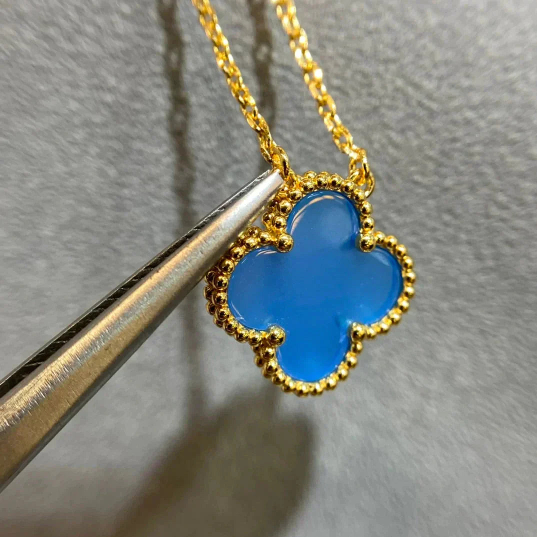 [Elitejewels]CLOVER 15MM BLUE AGATE NECKLACE