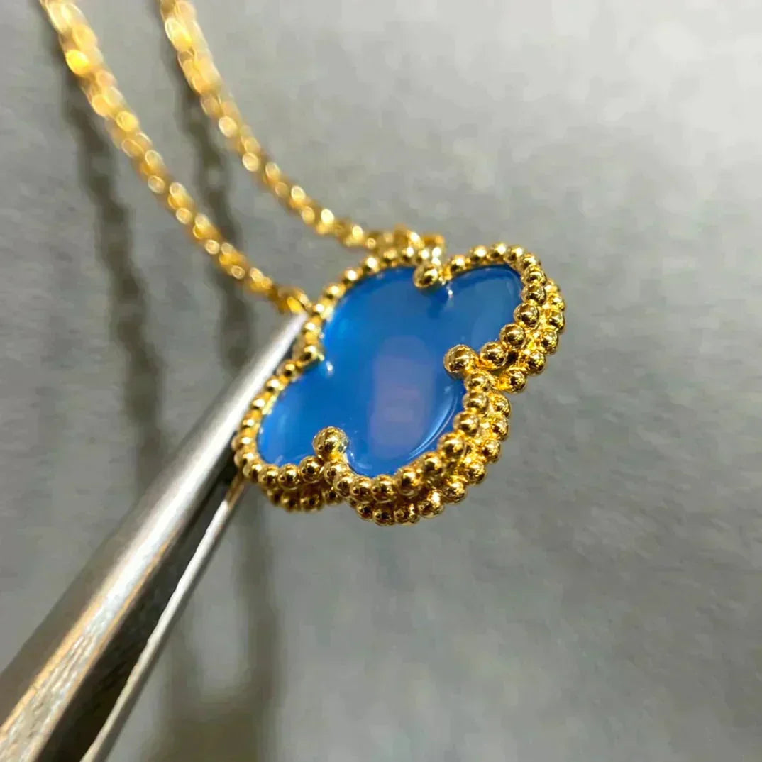 [Elitejewels]CLOVER 15MM BLUE AGATE NECKLACE