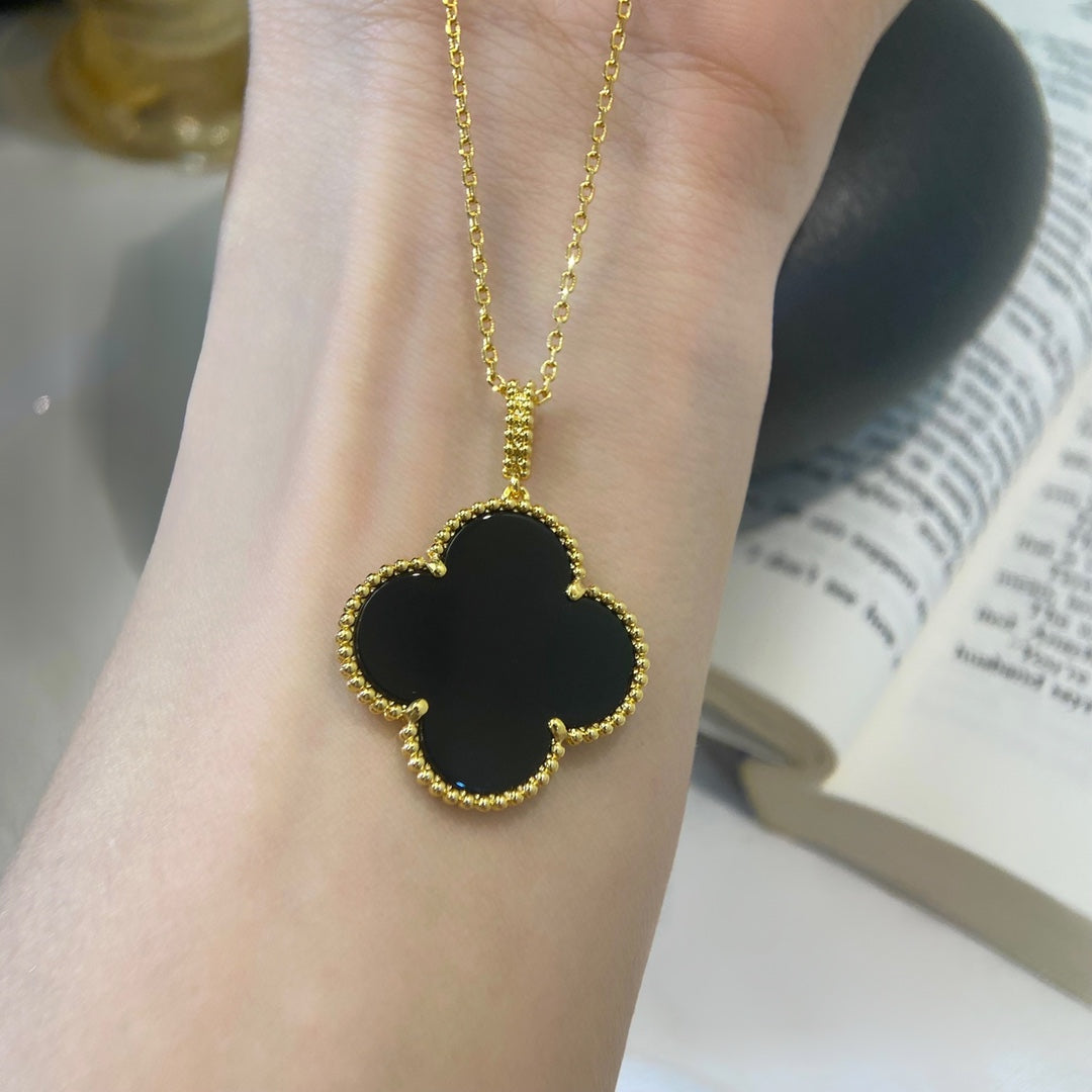 [Elitejewels]CLOVER 25MM NECKLACE GOLD ONYX