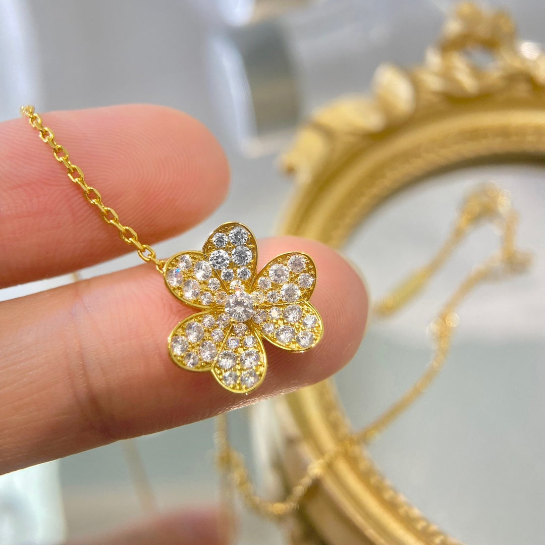 [Elitejewels]BLUMEN-DIAMANT-HALSKETTE