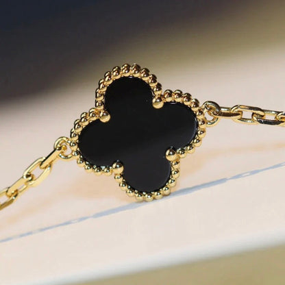 [Elitejewels]CLOVER 20 MOTIFS ONYX NECKLACE