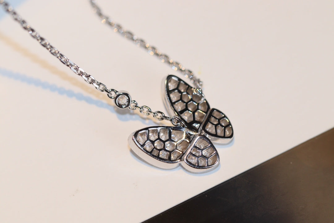 [Elitejewels]BUTTERFLY DIAMOND NECKLACE