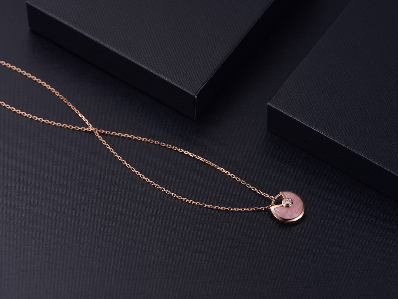 [Elitejewels]AMULETTE ROSE GOLD PINK MOP NECKLACE