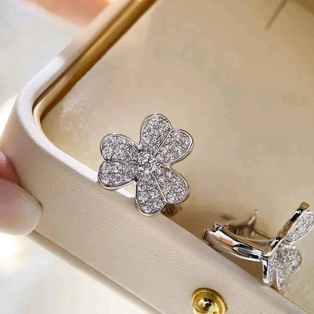 [Elitejewels]CLOVER COMOS DIAMOND EARRINGS SILVER