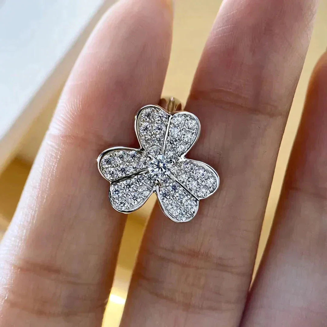 [Elitejewels]CLOVER COMOS DIAMOND EARRINGS SILVER