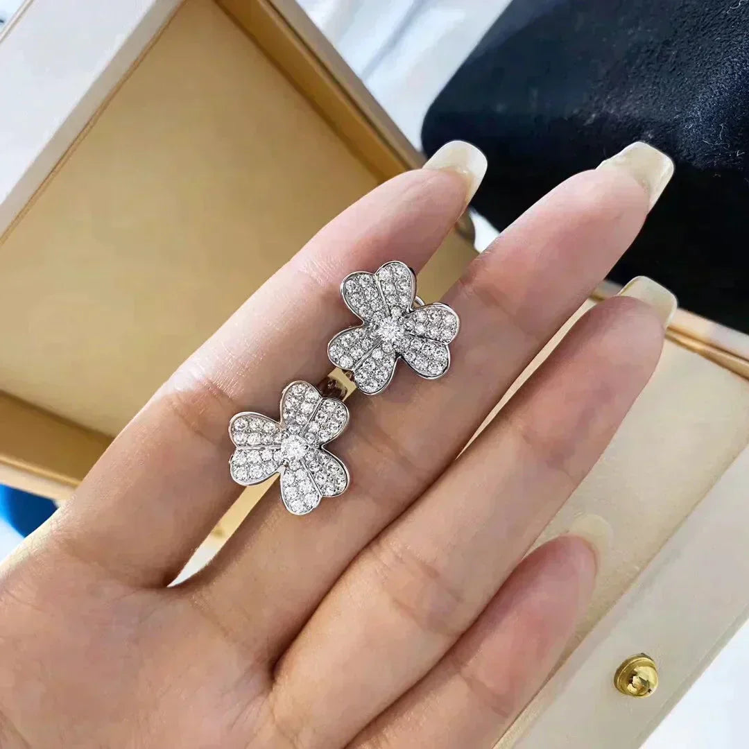 [Elitejewels]クローバー コモス ダイヤモンド イヤリング シルバー