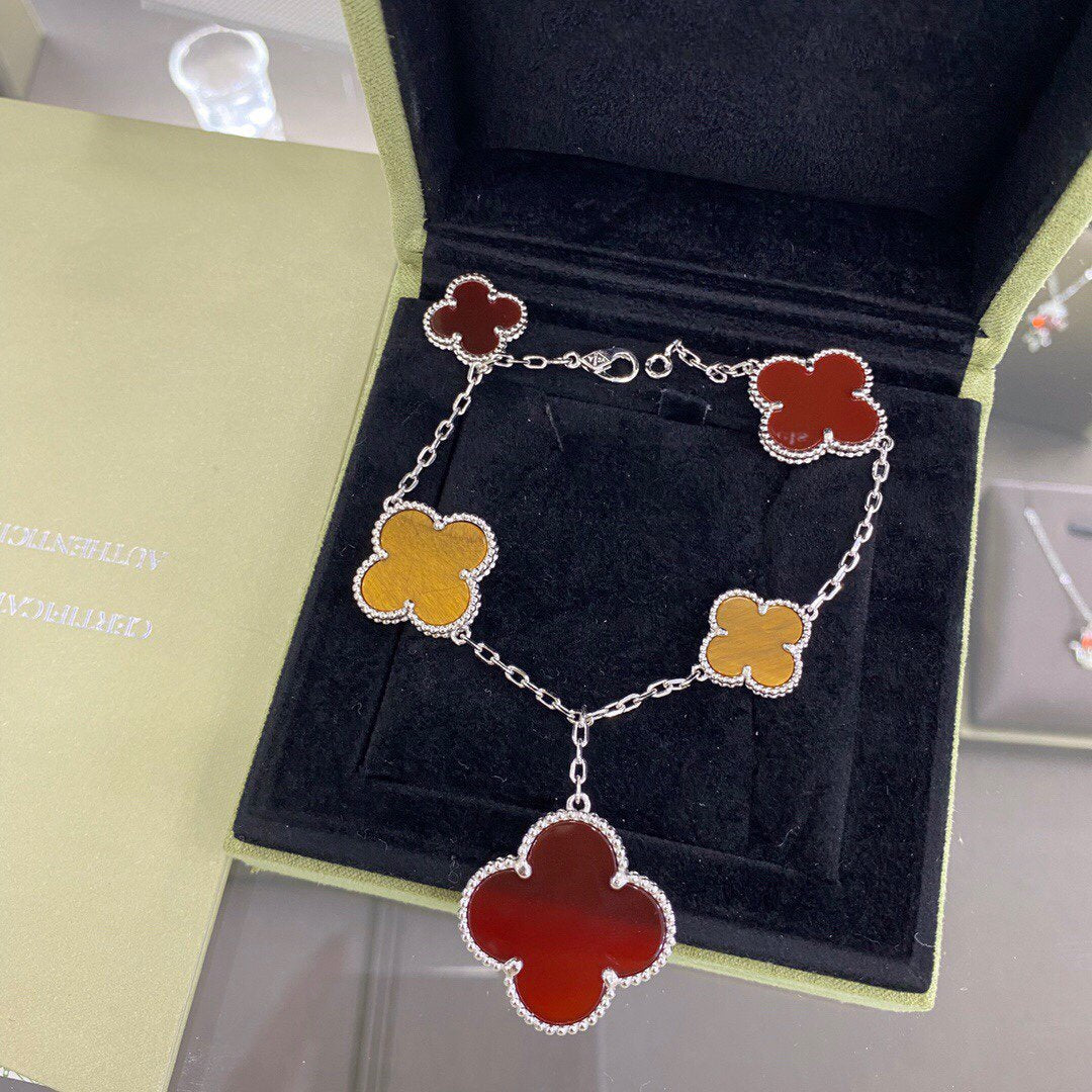 [Elitejewels]CLOVER 5 MOTIFS SIVLER CARNELIAN TIGER EYE BRACELET