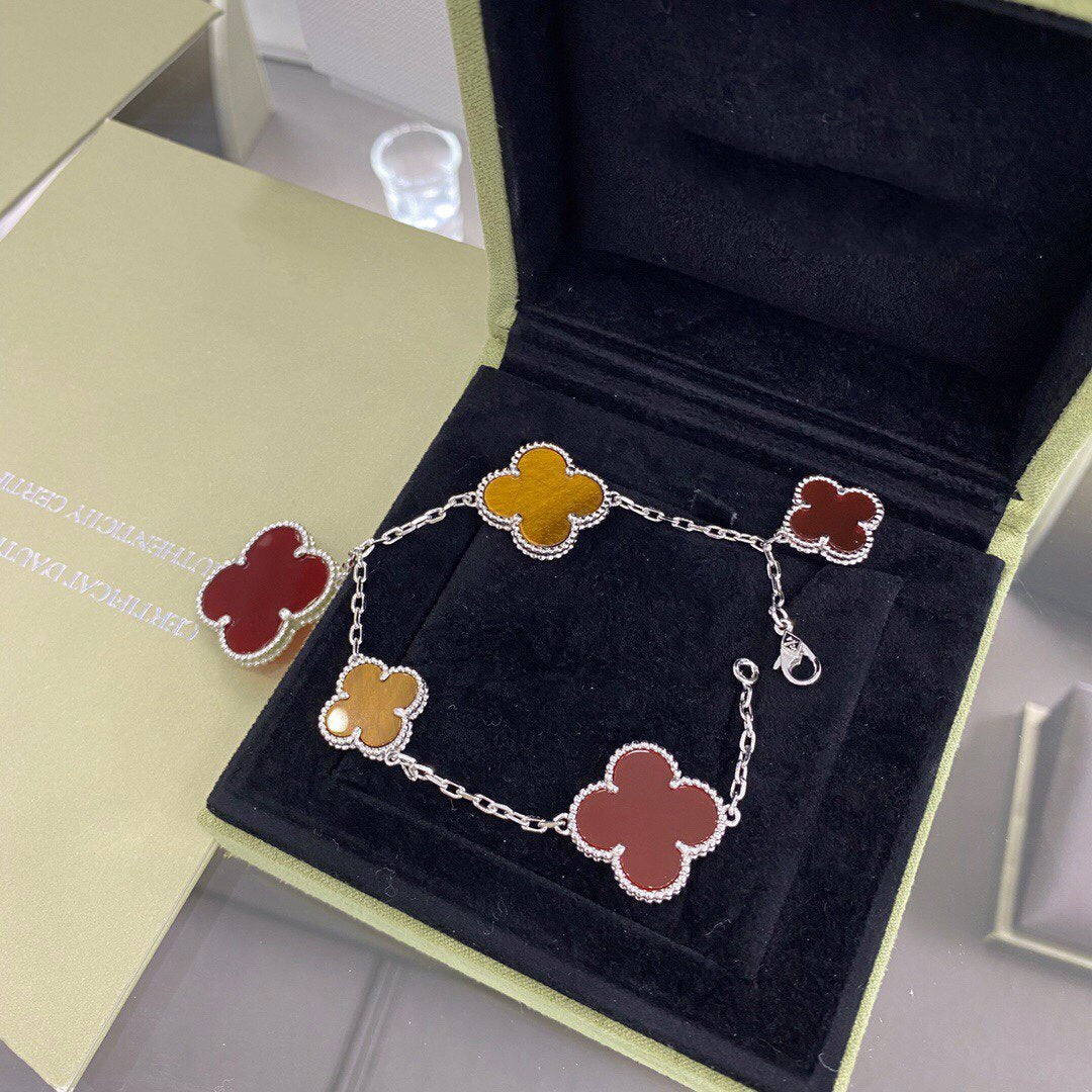 [Elitejewels]CLOVER 5 MOTIFS SIVLER CARNELIAN TIGER EYE BRACELET