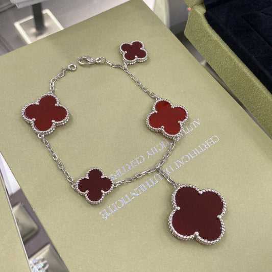 [Elitejewels]CLOVER 5 MOTIFS SIVLER CARNELIAN BRACELET