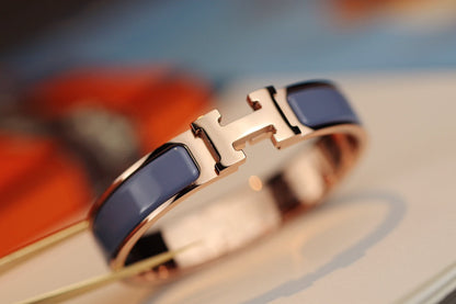 [Elitejewels]H ARMBAND 12MM BLAU GRAU