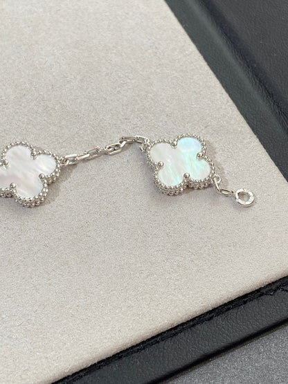 [Elitejewels]CLOVER SILVER MOP 5 MOTIF BRACELET