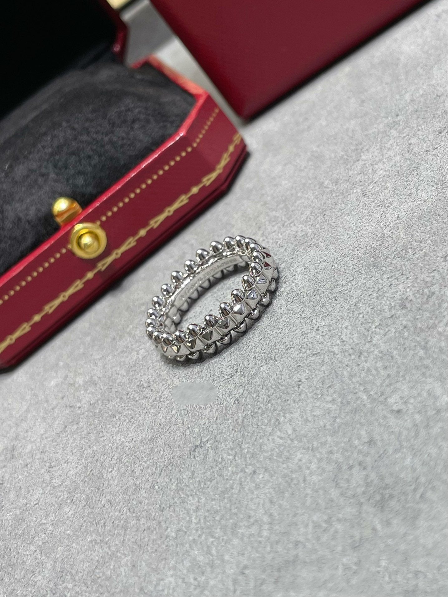 [Elitejewels]クラッシュ 5.5MM リング