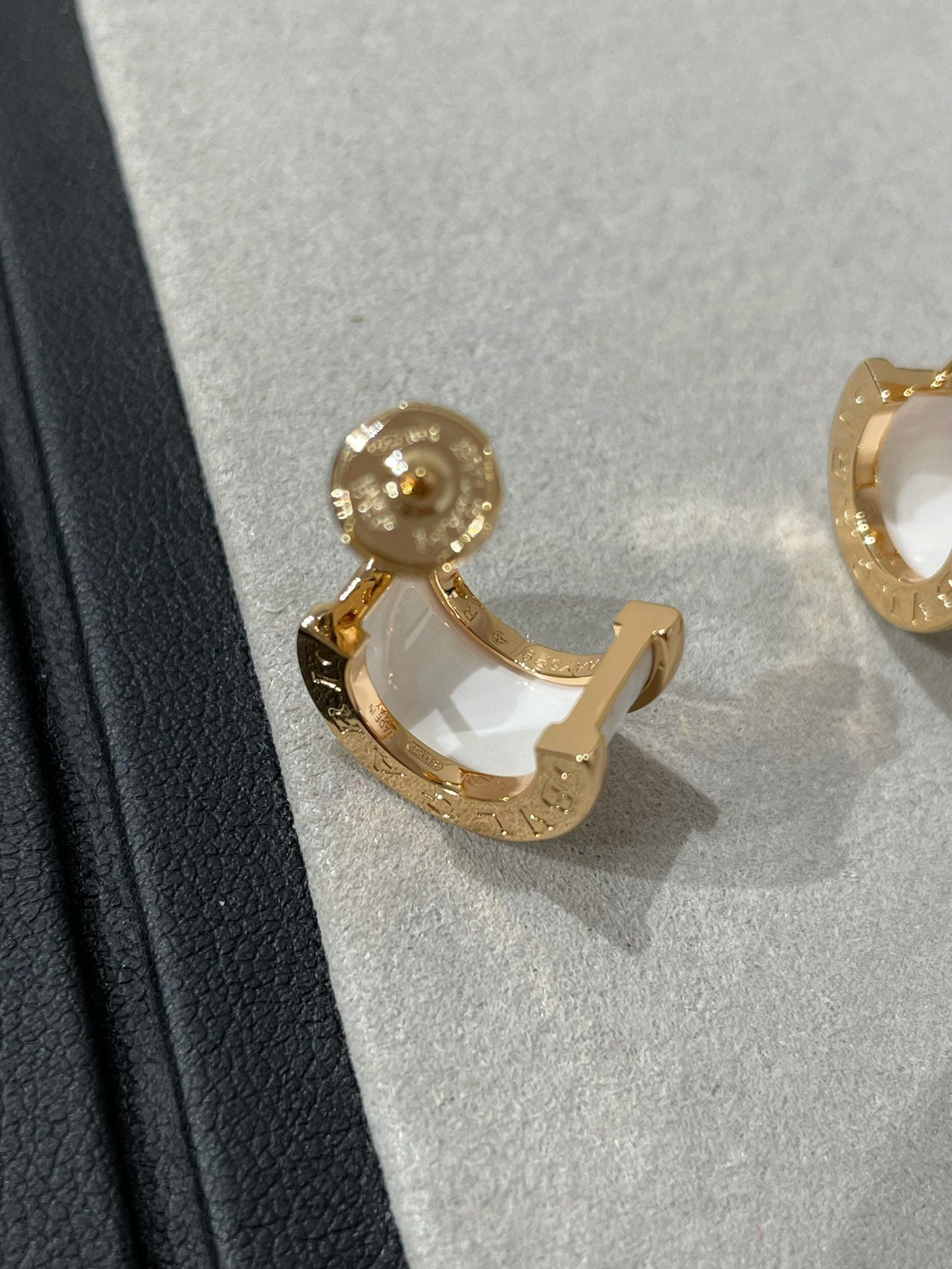 [Elitejewels]ZERO 1 PINK GOLD CERAMIC EARRINGS