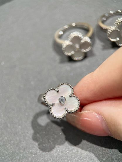 [Elitejewels]CLOVER SILVER MOP DIAMOND RING