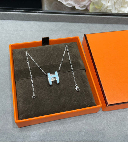 [Elitejewels]POP H SKY BLUE NECKLACE