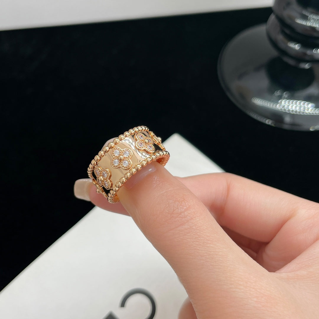 [Elitejewels]PERLEE DIAMOND LARGE RING